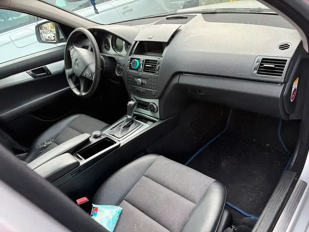Gebraucht Mercedes C220 Avantgarde 170 PS (125 kW) 2007 Limousine