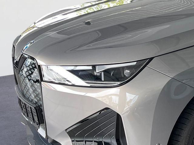 Gebraucht BMW iX 239 kW (326 PS) 2022 Oxidgrau ii metallic oxidgrau ii metallic SUV