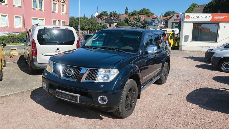 Gebraucht Nissan Pathfinder 190 PS (139 kW) 2010 Blau SUV