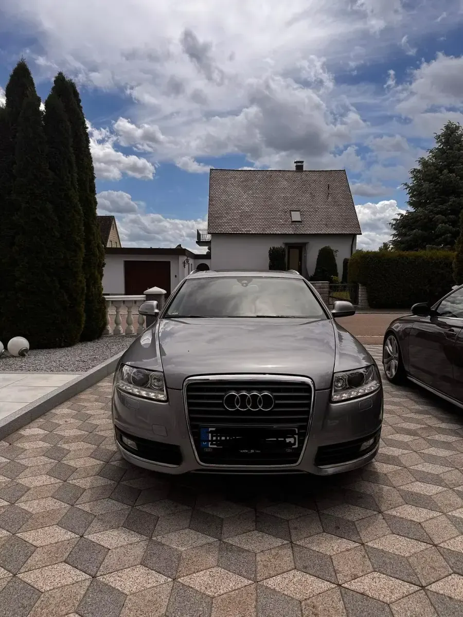 Gebraucht Audi A6 Ambiente 190 PS (139 kW) 2010 Grau Kombi