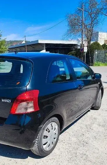 Gebraucht Toyota Yaris 87 PS (63 kW) 2008 Schwarz Kleinwagen