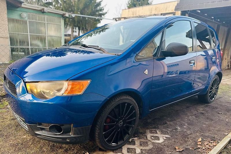 Gebraucht Mitsubishi Colt Invite 95 PS (69 kW) 2009 Blau Kleinwagen