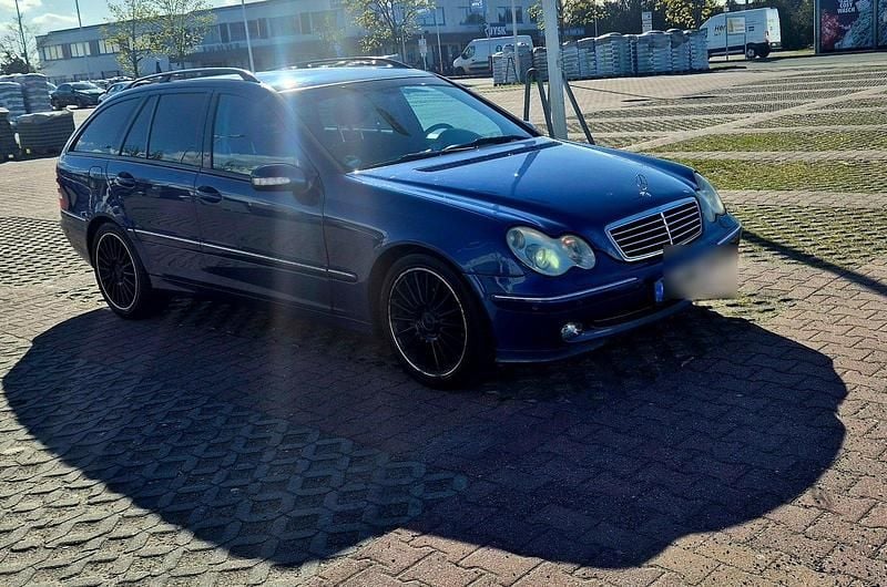 Gebraucht Mercedes C270 178 PS (130 kW) 2003 Blau Kombi