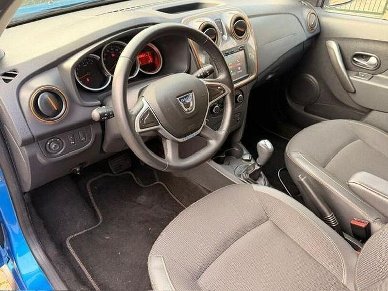 Gebraucht Dacia Logan Celebration 90 PS (66 kW) 2017 Blau Limousine