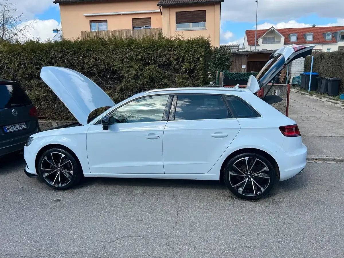Gebraucht Audi A3 Sportback 150 PS (110 kW) 2015 Weiß Kleinwagen