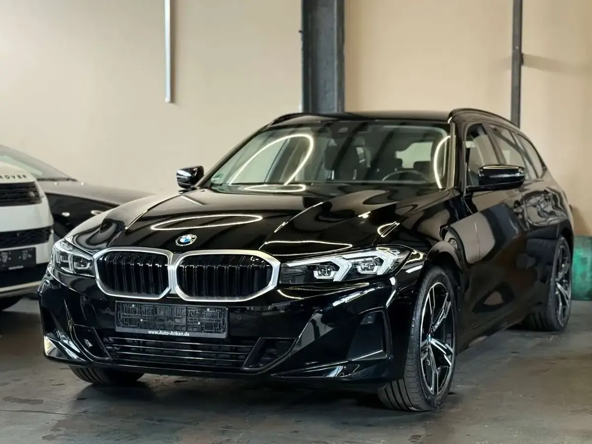 Gebraucht BMW 320 184 PS (135 kW) 2023 Schwarz Kombi