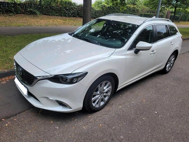 Weiß Gebraucht 2016 Mazda 6 Exclusive-Line Kombi | 9.900 € (Fairer Preis) - Bild 1/4