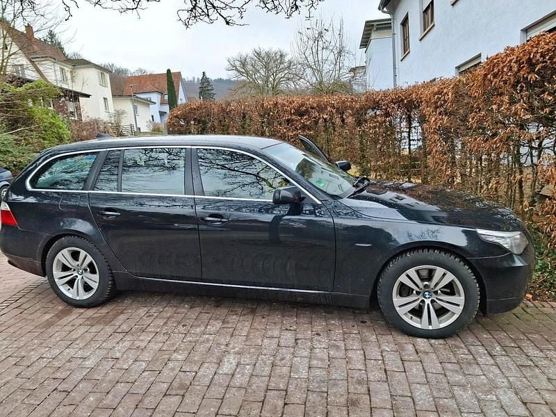 Używany BMW 530 235 KM (172 kW) 2008 Czarny Kombi
