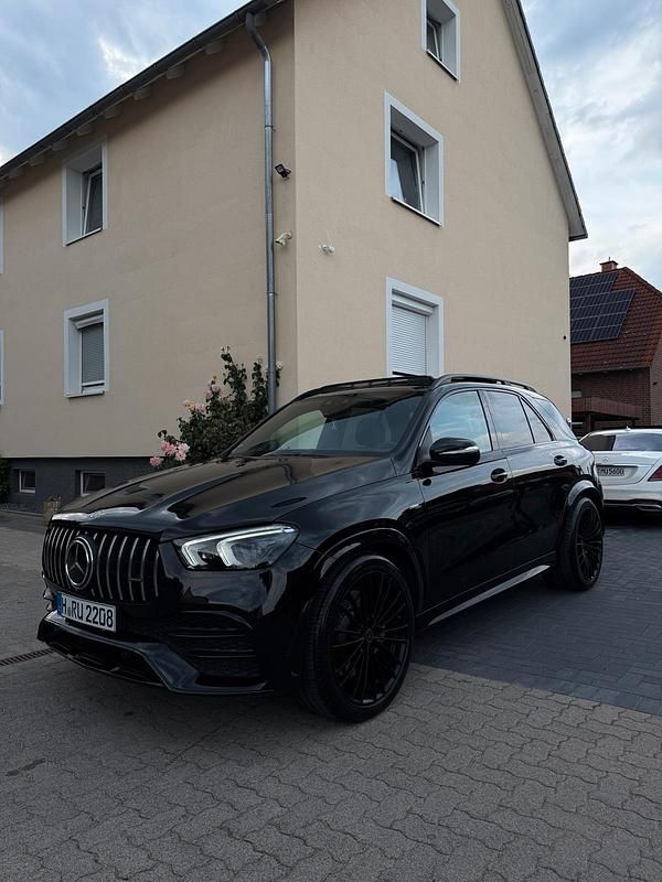 Schwarz Gebraucht 2021 Mercedes GLE53 AMG AMG SUV | 68.700 € (Guter Preis) - Bild 1/4