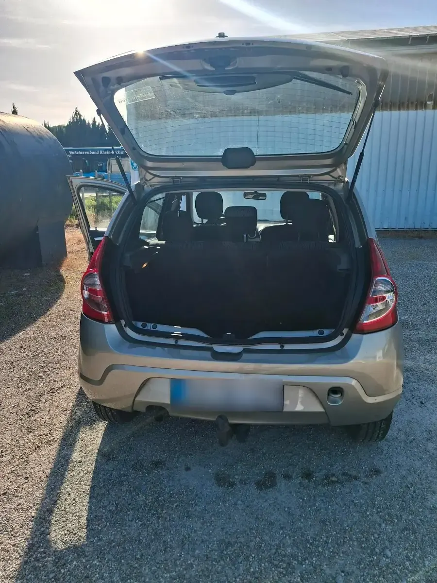 Gebraucht Dacia Sandero 75 PS (55 kW) 2008 Braun Kleinwagen