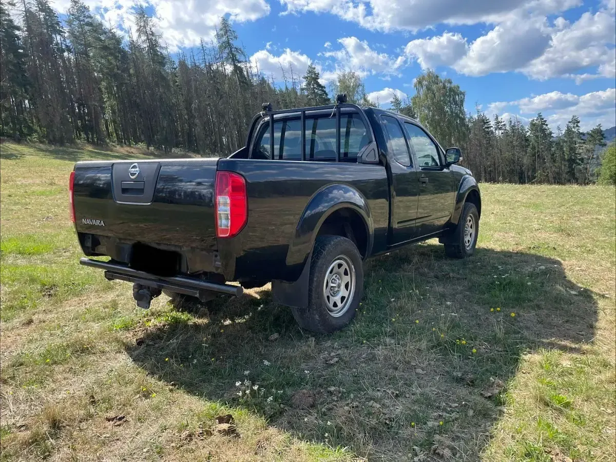 Gebraucht Nissan Navara 144 PS (105 kW) 2012 Schwarz Pickup