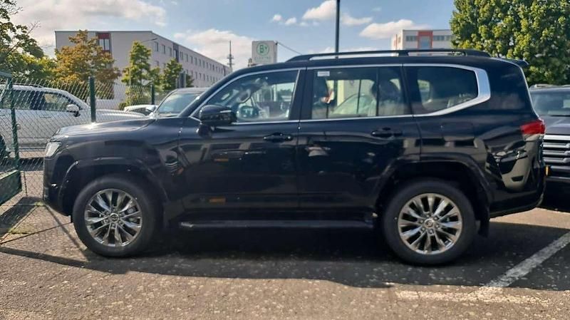 Gebraucht Toyota Land Cruiser Premium 415 PS (305 kW) 2023 Schwarz SUV