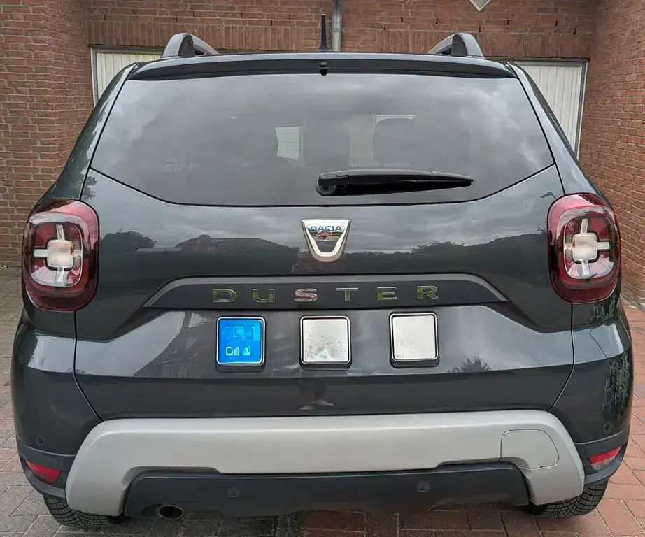 Gebraucht Dacia Duster Prestige 114 PS (83 kW) 2018 Grau SUV