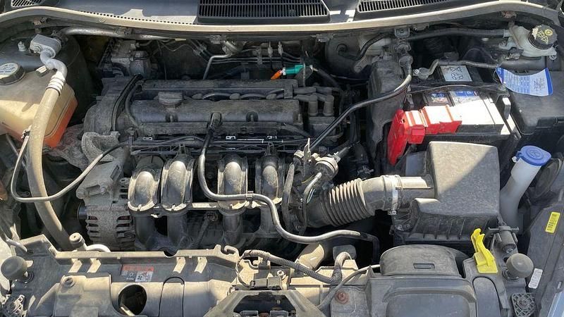 Gebraucht Ford Fiesta Trend 82 PS (60 kW) 2016 Grau Kleinwagen