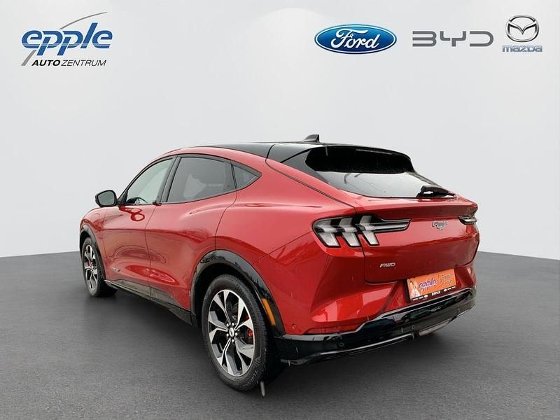 Gebraucht Ford Mustang Mach-E 258 kW (351 PS) 2021 Lucidrot metallic SUV