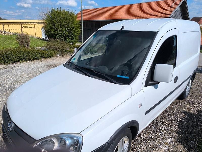 Second-hand Opel Combo 75 CP (55 kW) 2010 Alb Monovolum