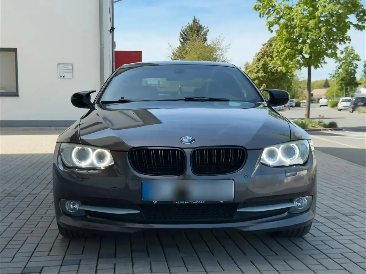 Gebraucht BMW 325 204 PS (150 kW) 2010 Coupé