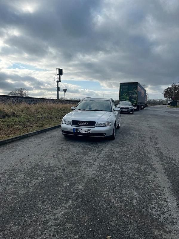 Gebraucht Audi A4 S-Line 185 PS (136 kW) 2000 Silber Kombi