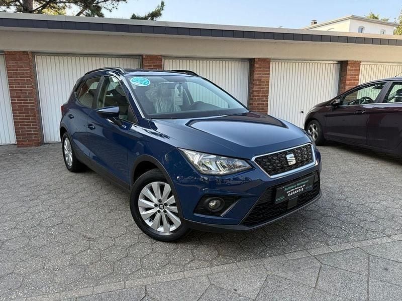 Blau Gebraucht 2018 Seat Arona Style SUV | 8.450 € (Superpreis) - Bild 1/4