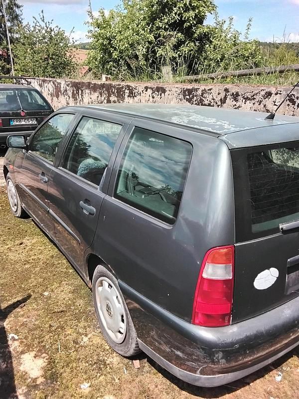 Gebraucht VW Polo 60 PS (44 kW) 1998 Grau Kombi