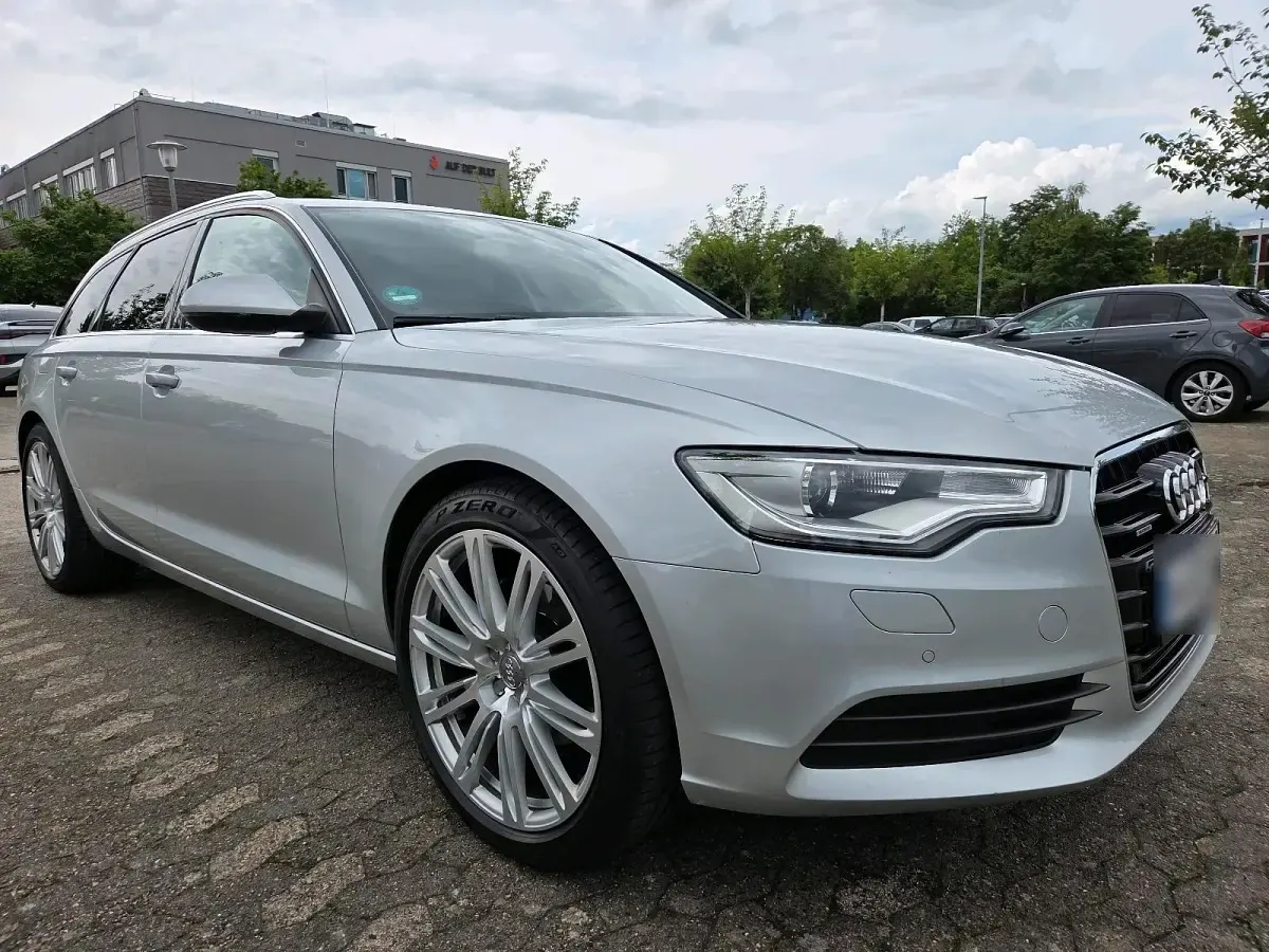 Gebraucht Audi A6 204 PS (150 kW) 2012 Grau Kombi