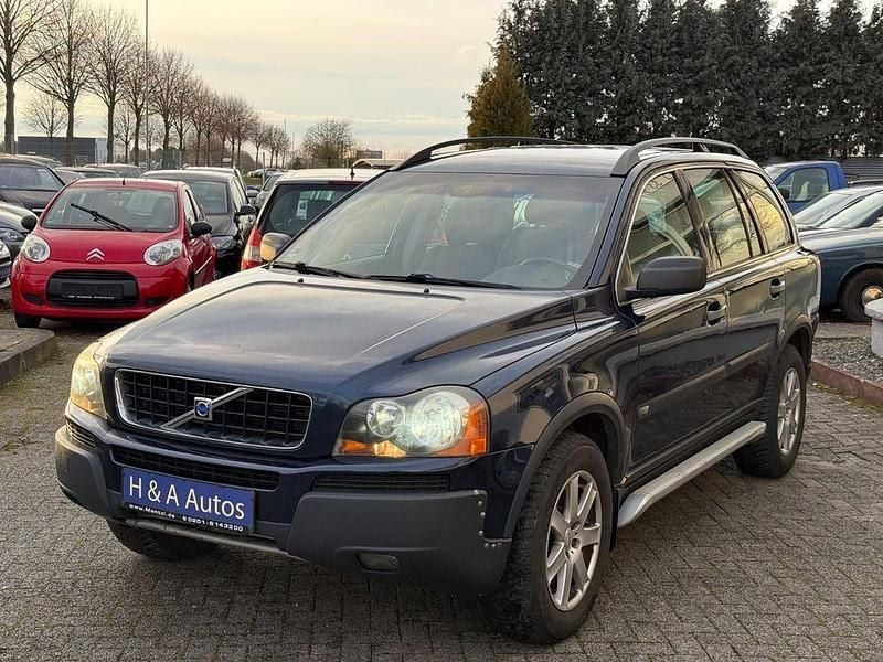 Second-hand Volvo XC90 Executive 163 CP (119 kW) 2004 Albastru SUV