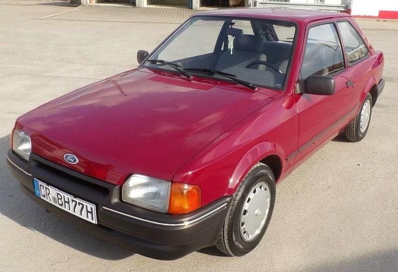 Gebraucht Ford Escort 73 PS (53 kW) 1985 Rot Limousine