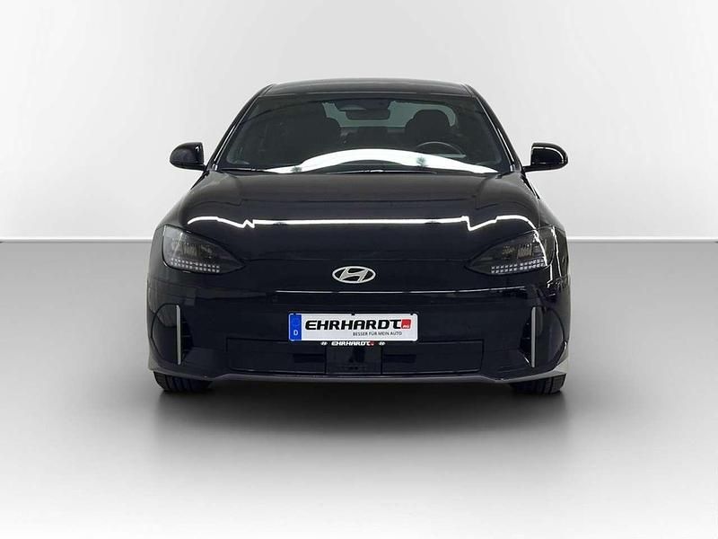 Gebraucht Hyundai Ioniq 6 Dynamiq 111 kW (151 PS) 2023 Blau Limousine