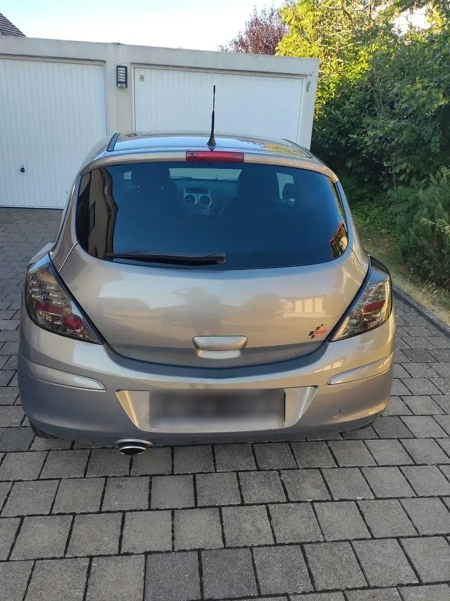 Gebraucht Opel Corsa 87 PS (63 kW) 2012 Braun Kleinwagen