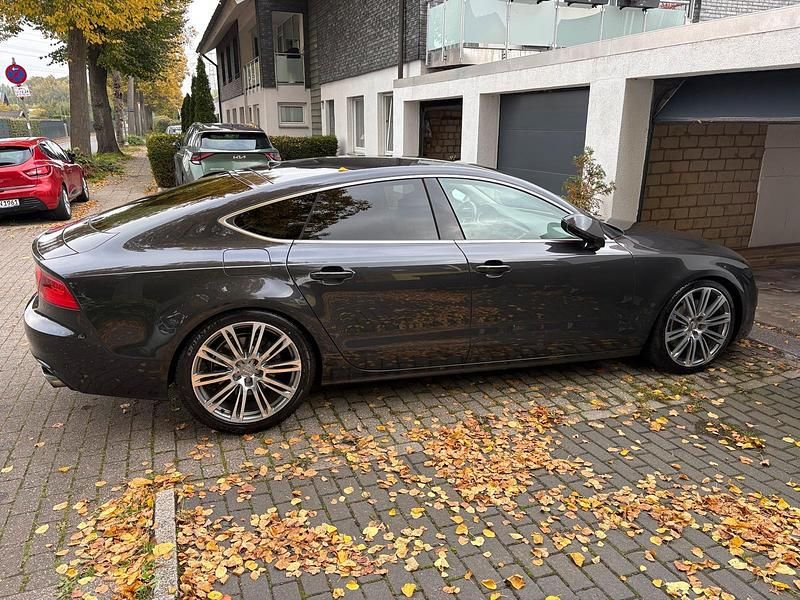 Gebraucht Audi A7 S-Line 300 PS (220 kW) 2011 Grau Coupé
