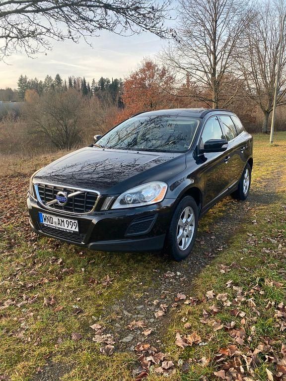 Schwarz Gebraucht 2011 Volvo XC60 SUV | 9.499 € (Fairer Preis) - Bild 1/4