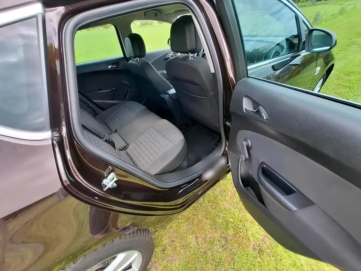 Occasion Opel Astra 116 ch (85 kW) 2013 Marron Berline