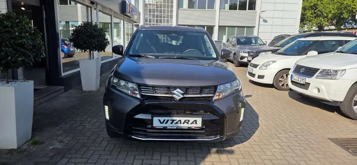 Neu Suzuki Vitara Comfort 110 PS (80 kW) 2026 Titan dark gray SUV