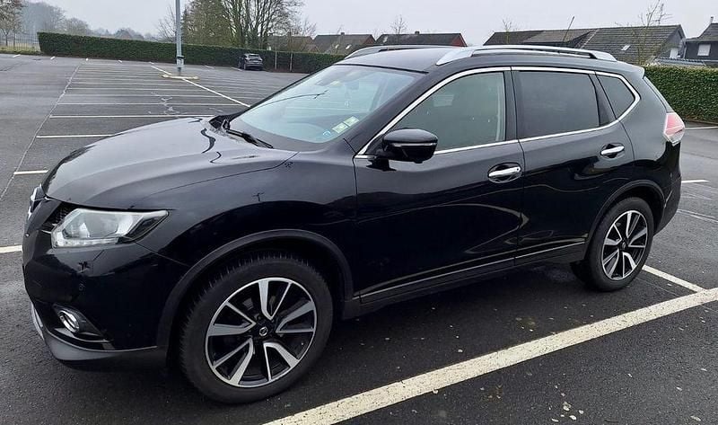 Schwarz Gebraucht 2014 Nissan X-Trail SUV | 8.990 € (Fairer Preis) - Bild 1/4