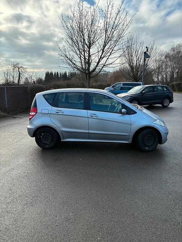 Gebraucht Mercedes A180 Classic 109 PS (80 kW) 2004 Silber Kleinwagen
