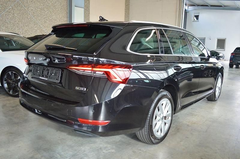 Gebraucht Skoda Octavia Style 150 PS (110 kW) 2021 Schwarz Kombi