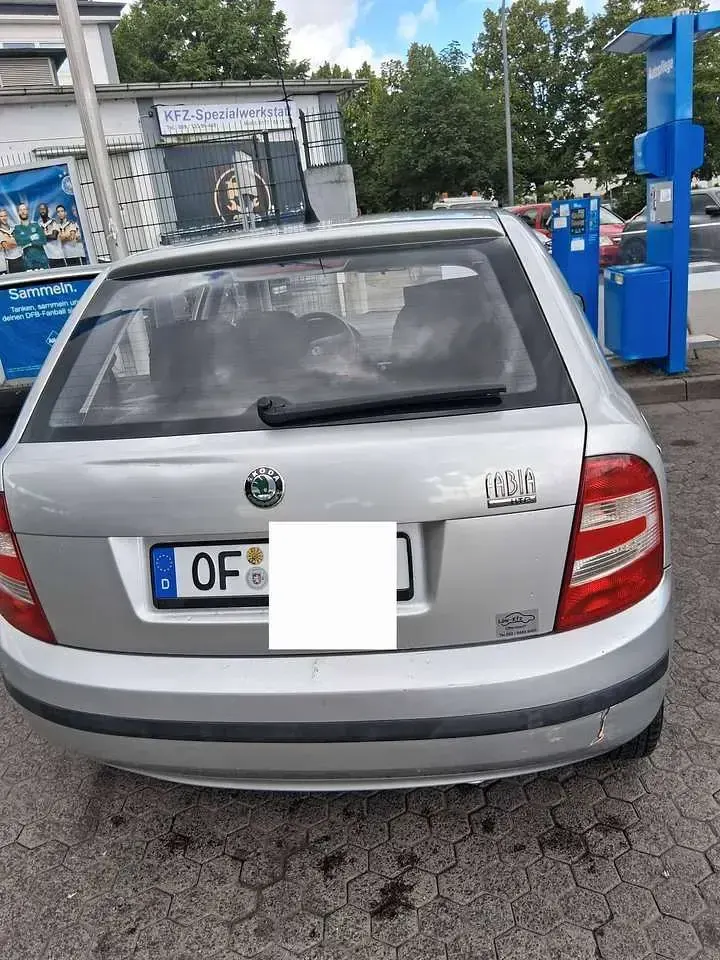 Gebraucht Skoda Fabia Classic 54 PS (39 kW) 2004 Silber Limousine