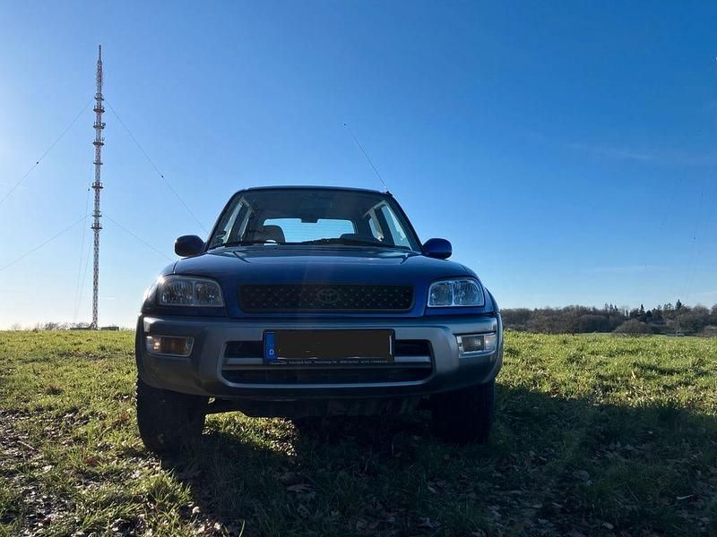 Gebraucht Toyota RAV4 128 PS (94 kW) 1999 Blau SUV