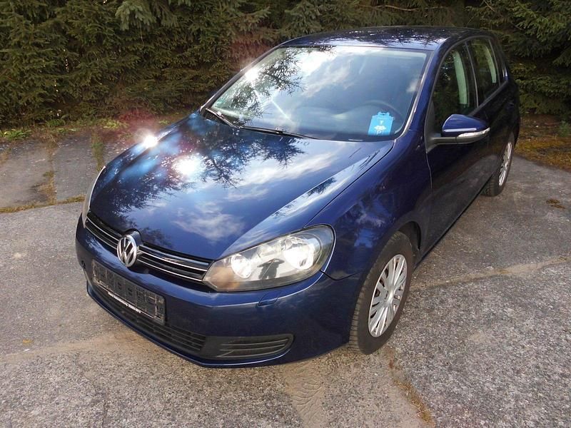 Gebraucht VW Golf VI 85 PS (62 kW) 2008 Blau Kleinwagen