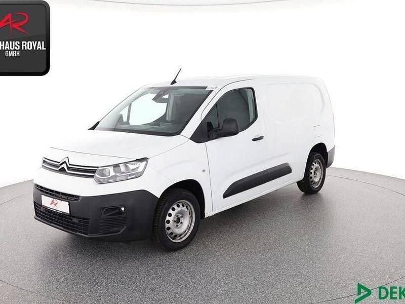 Weiss Gebraucht 2021 Citroën Berlingo PureTech Van / Kleinbus | 17.879 € (Superpreis) - Bild 1/4