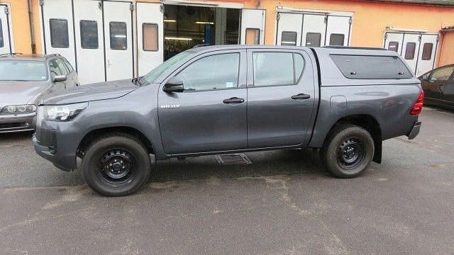 Gebraucht Toyota HiLux 150 PS (110 kW) 2021 Grau Pickup