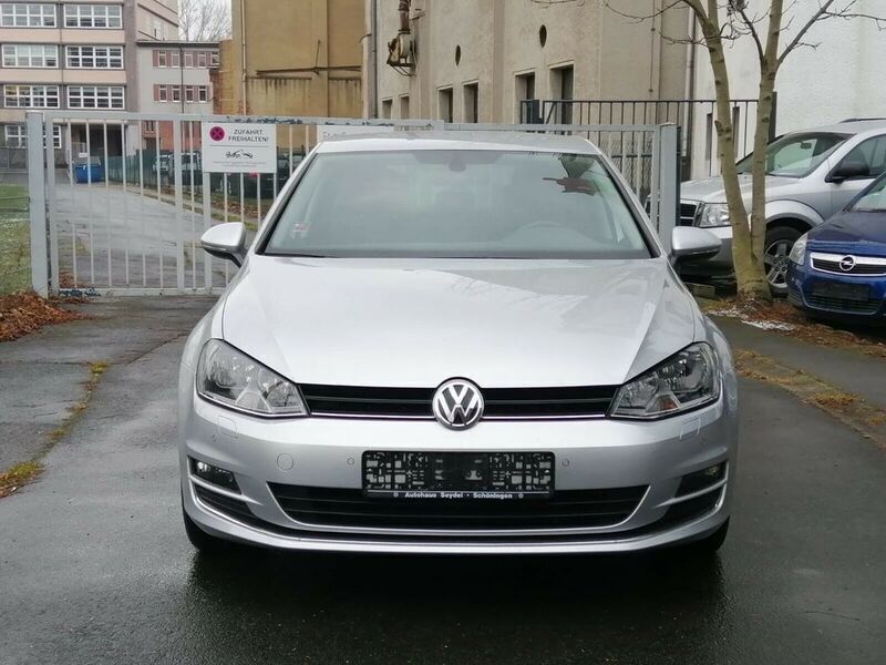 Gebraucht VW Golf VII LOUNGE 110 PS (80 kW) 2016 Silber Limousine