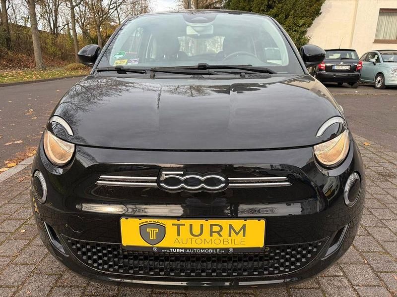 Gebraucht Fiat 500e 69 kW (95 PS) 2022 Schwarz Kleinwagen