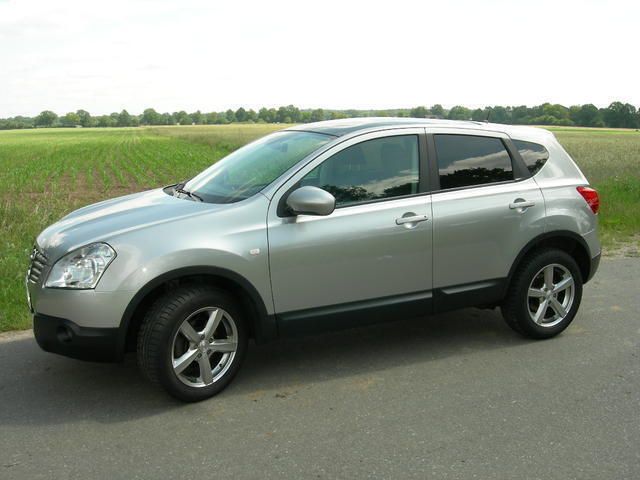 Silber Gebraucht 2007 Nissan Qashqai Acenta SUV | 16.950 € - Bild 1/4