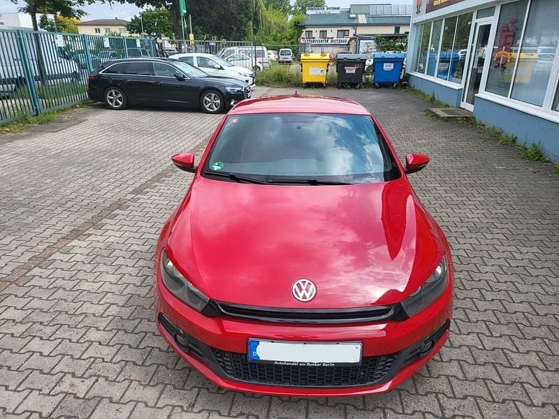 Second-hand VW Scirocco 122 CP (89 kW) 2010 Roșu Coupe