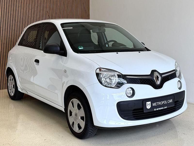 Second-hand Renault Twingo Expression 71 CP (52 kW) 2014 Alb Hatchback