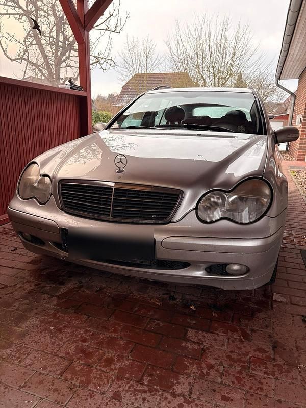 Gebraucht Mercedes C180 143 PS (105 kW) 2003 Silber Kombi