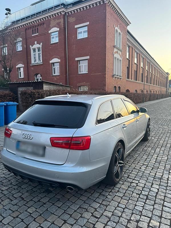 Gebraucht Audi A6 204 PS (150 kW) 2012 Grau Kombi