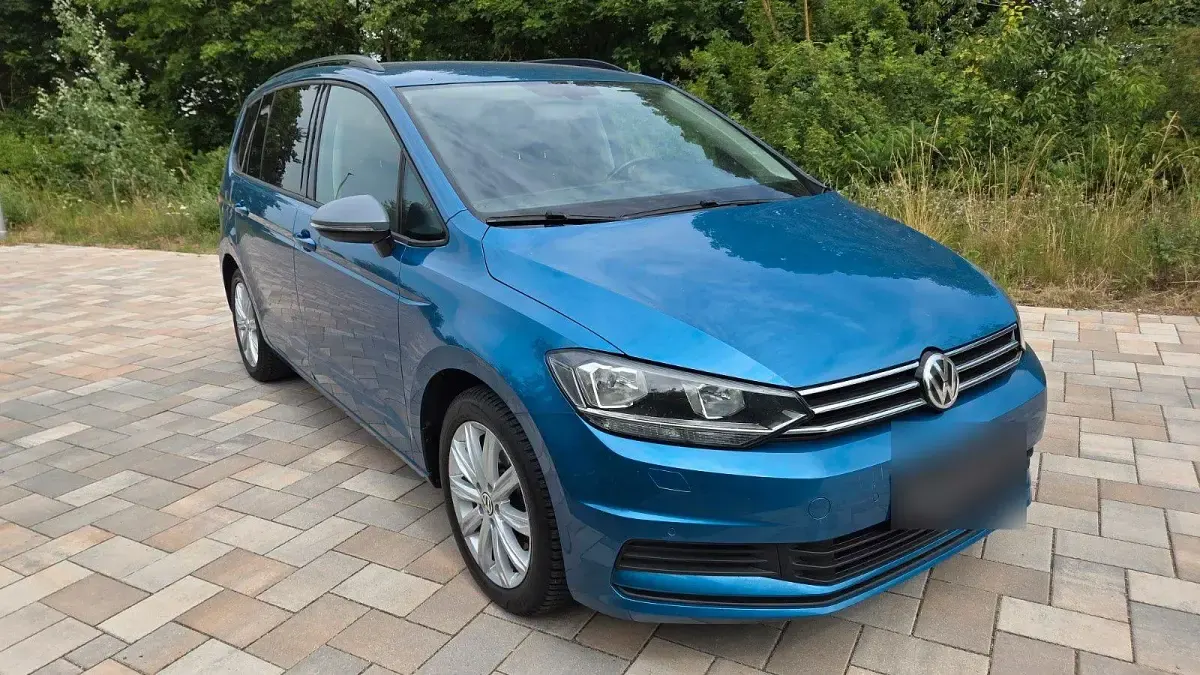 Gebraucht VW Touran Highline 150 PS (110 kW) 2016 Blau Van / Kleinbus