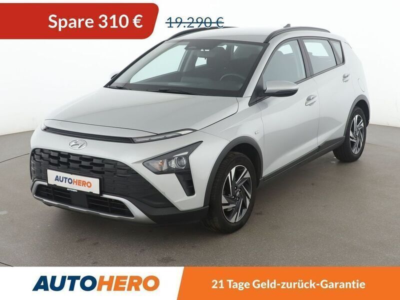 Grau Gebraucht 2022 Hyundai Bayon Intro Edition SUV | 18.550 € - Bild 1/3